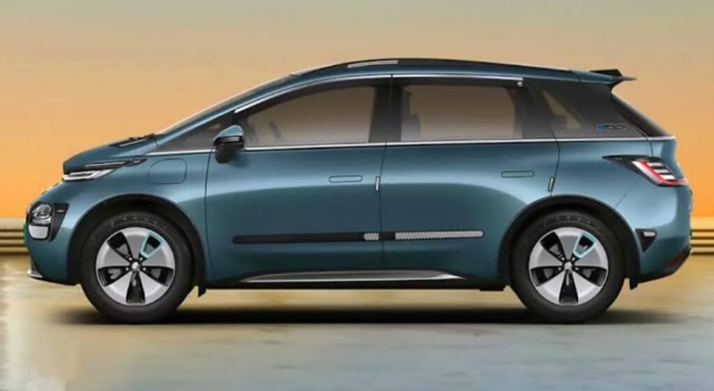New MG Windsor EV 2025 Review MG शानदार परफॉर्मेंस