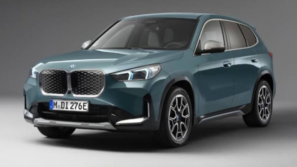New BMW iX1 2025