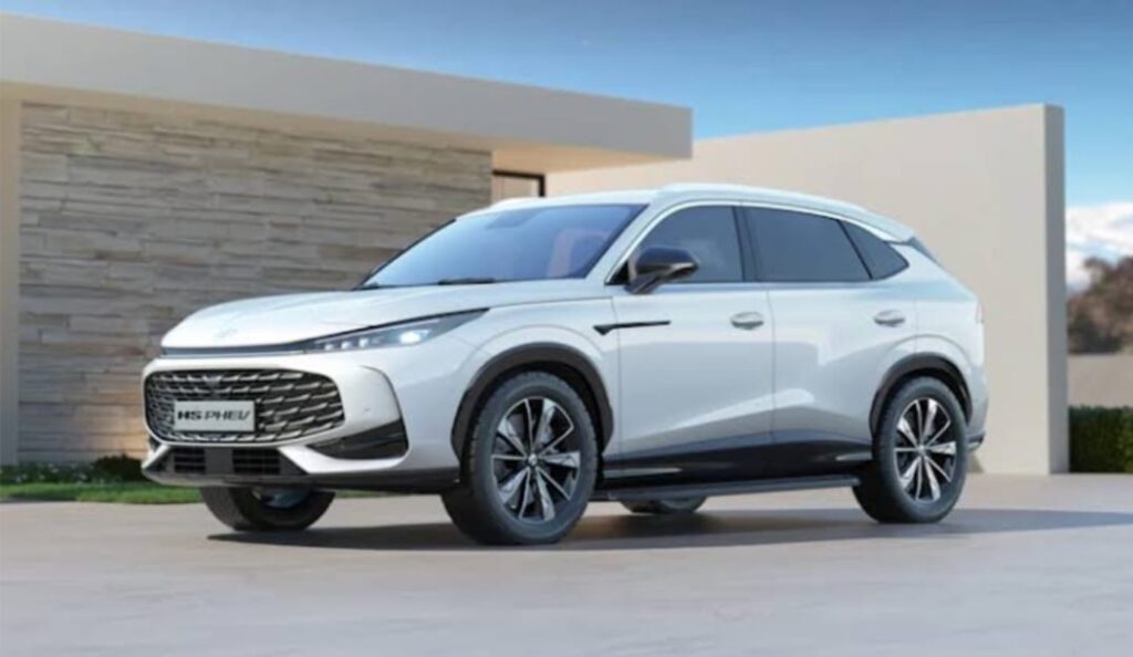 All New MG HS PHEV 2025 MG भारत में लॉन्च हुई पेट्रोल और बैटरी दोनों से चलने वाली हाइब्रिड कार एक बार फुल चार्ज करने पर...